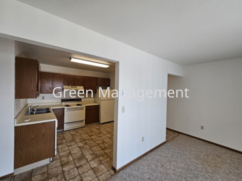 Foto principal - 2 Bedroom top floor with balcony