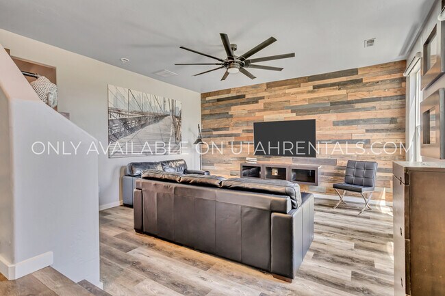 Photo - 11778 S Zephyr Way Townhome