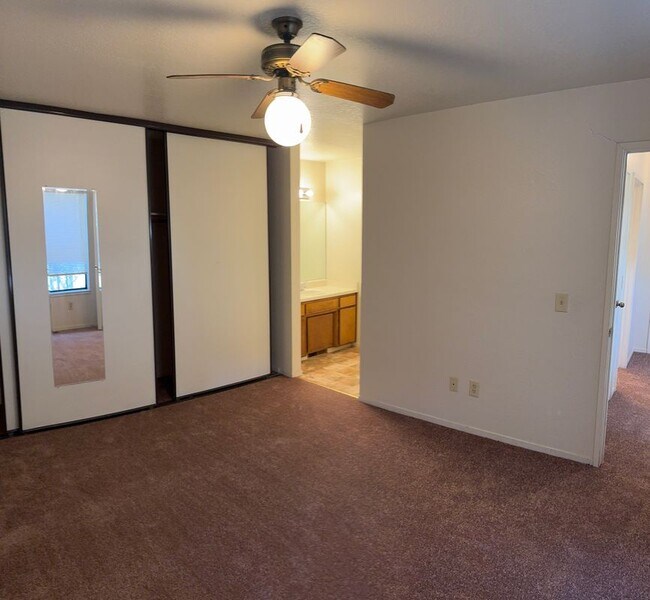 Foto del edificio - 1678 E St