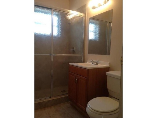 Building Photo - 520 NW 69th Way