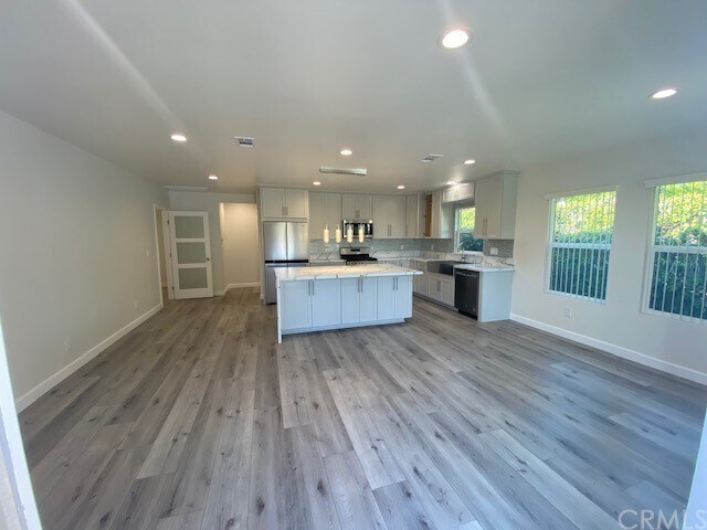 Building Photo - 16774 E Main St