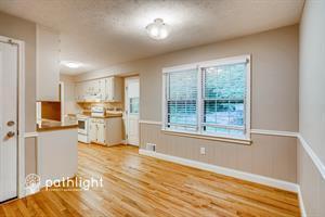 Foto del edificio - 2183 Meadow Dr SW, Snellville, GA, 30078