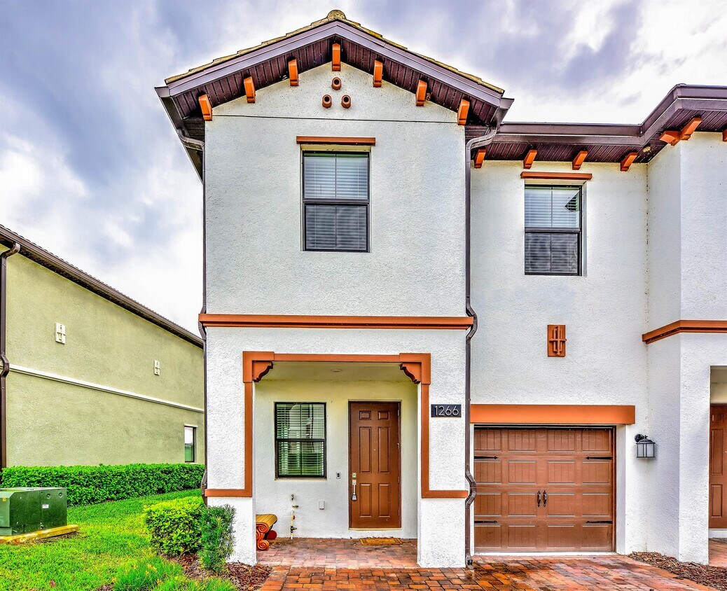 1266 Royal St. Blvd, Davenport, FL 33896 House for Rent in