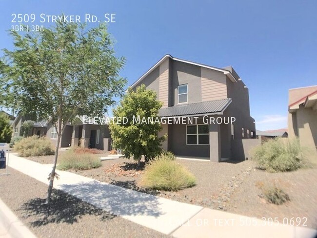 Building Photo - Amazing 3 Bedroom in Mesa del Sol! Lots of...