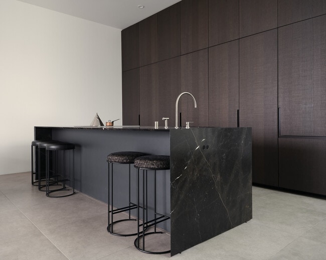 Building Photo - Asteras Kings