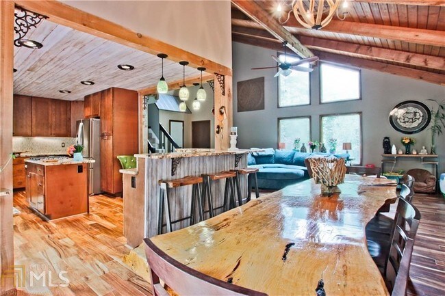 Building Photo - 3900 Northpoint Dr