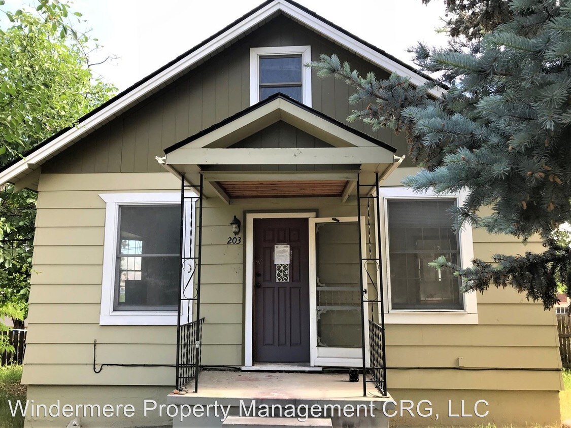 Primary Photo - 1 br, 2 bath House - 203 E 14th St