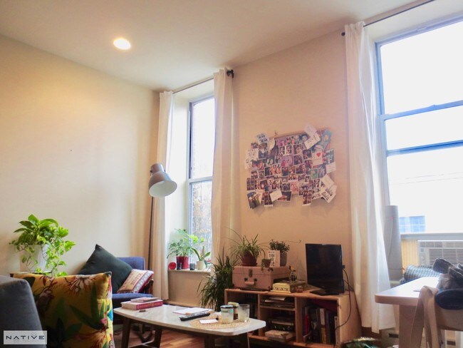 Foto del edificio - 105 Freeman St