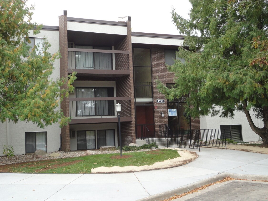 Barbary Knoll Apartments Apartments Chaska, MN