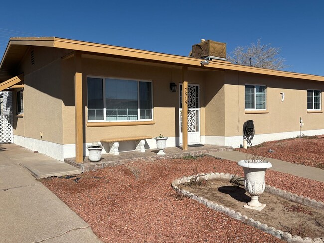 Building Photo - Home for Rent in the Lower Valley of El Paso