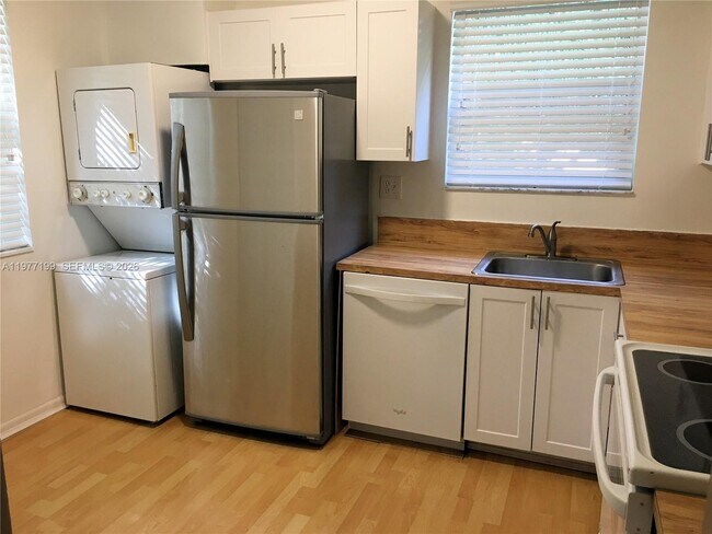 Foto del edificio - 11216 SW 12th St