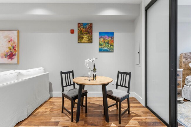 Foto del edificio - 1337 K St SE
