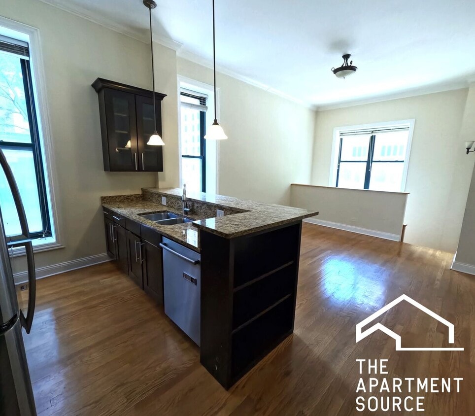 Foto principal - 851 N La Salle Dr