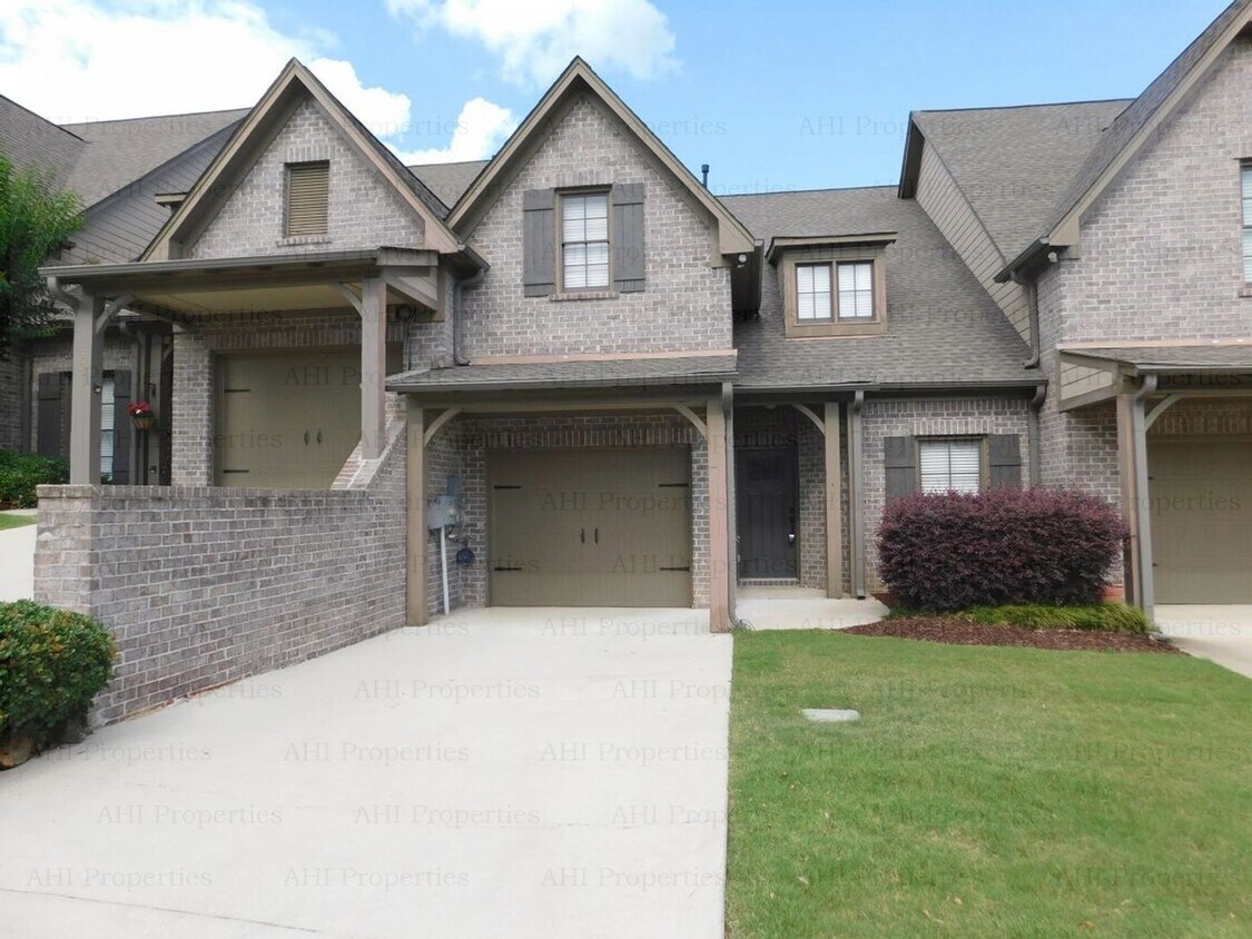 Foto principal - 4675 Cotswold Ln