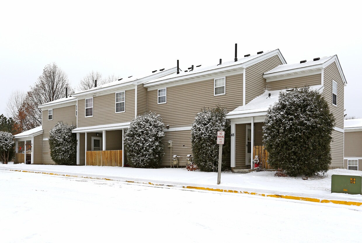 Primary Photo - Century Hills Townhomes