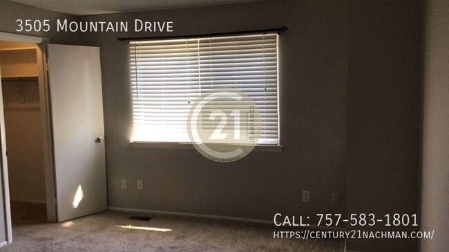 Photo - 3505 Mountain Dr House