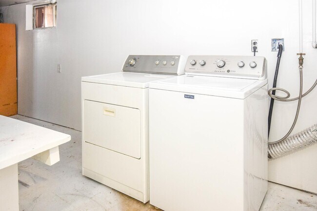 Building Photo - 70 N 500 W