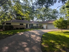 Building Photo - 71 N Ela Rd