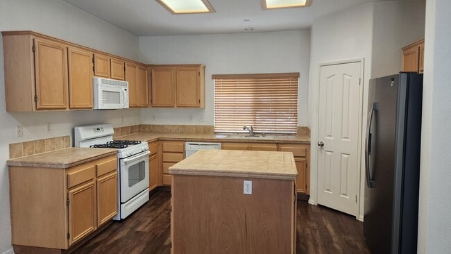 Building Photo - 3991 Mission Peak