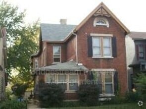 Building Photo - 35 Huffman Ave