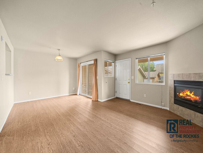 Building Photo - Amazing 3 bed, 3.5 bath Condo in Rigden Farm!