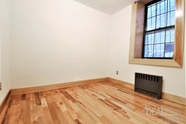Building Photo - 359 Franklin Ave