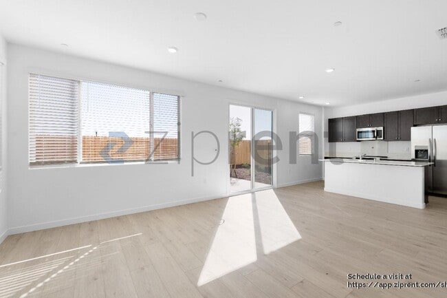 Building Photo - 8531 Anker Wy
