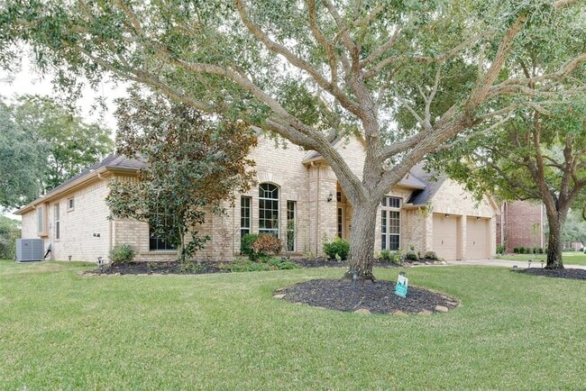 Building Photo - 1903 Blue Water Bay Dr