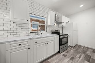 Building Photo - 103 Sadler Rd