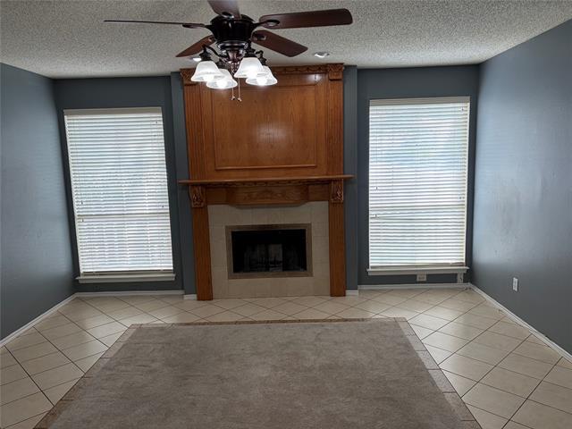 Foto del edificio - 1403 Lakeshore Dr