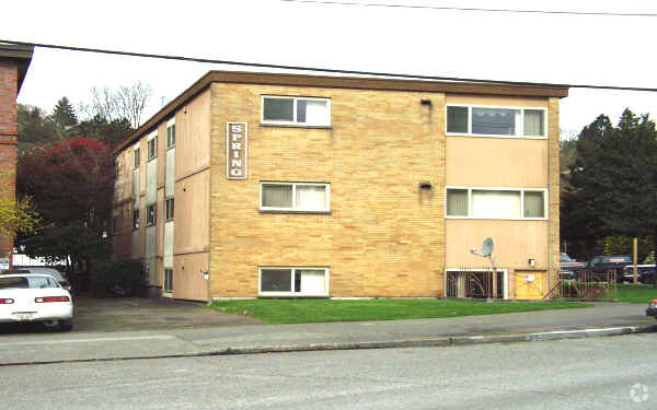 Building Photo - Springs Apartments