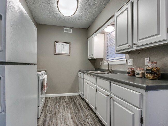 Foto del edificio - Heights on Forty 4