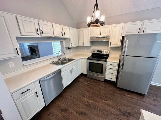 Foto del edificio - 3821 Landridge Dr