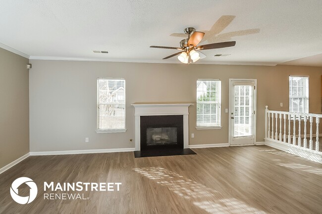 Building Photo - 200 Teak Ln