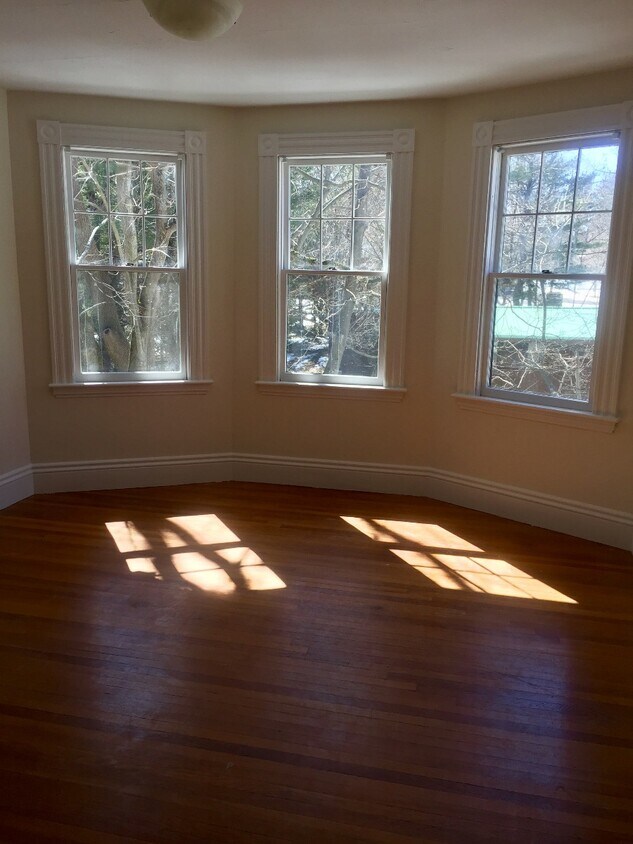 Foto principal - 52 Pleasant St