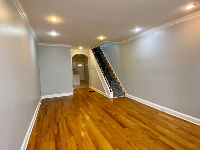 Foto del edificio - Remodeled 2 Bedroom Townhome in Highlandtown!