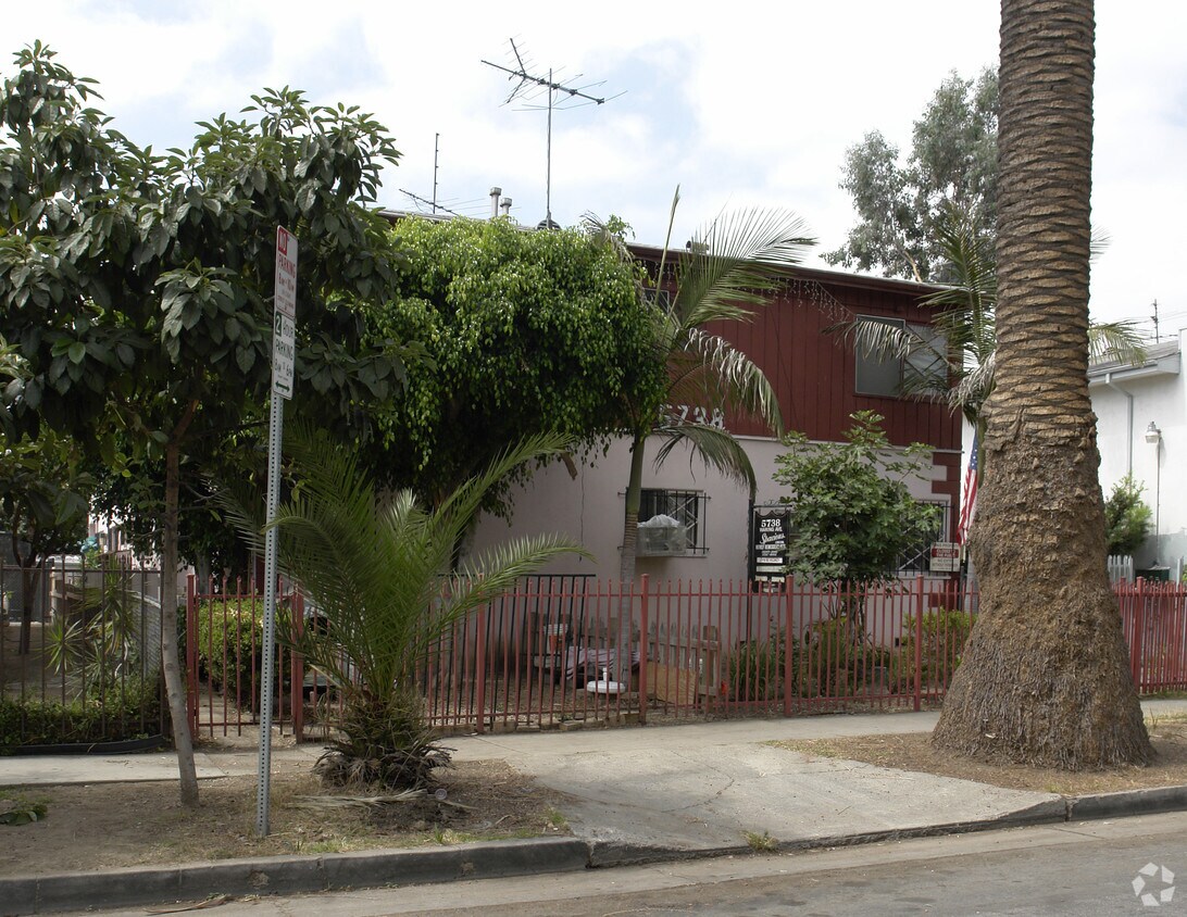 Building Photo - 5738 Waring Ave