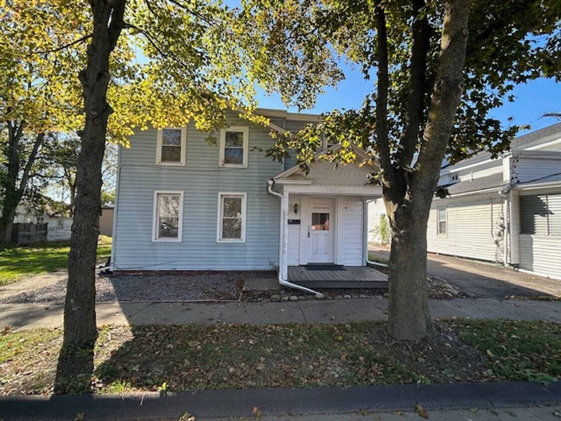 Foto principal - 309 W Broad St