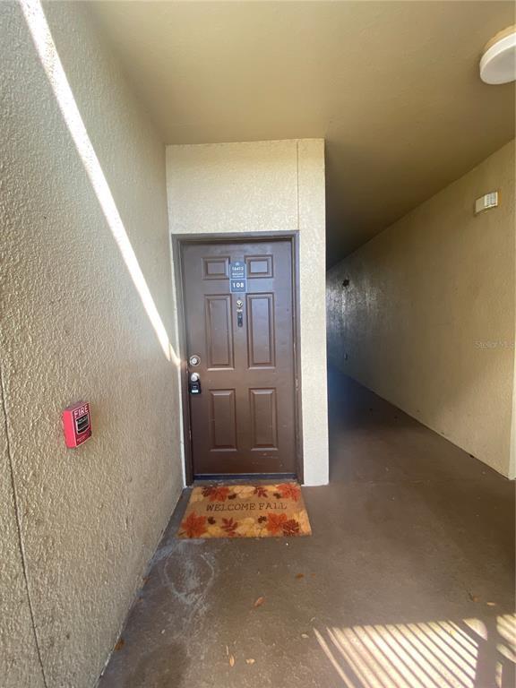 Foto del edificio - 16415 Enclave Village Dr