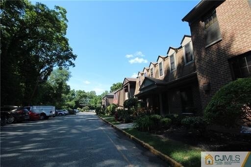 Foto del edificio - 324 Gill Ln