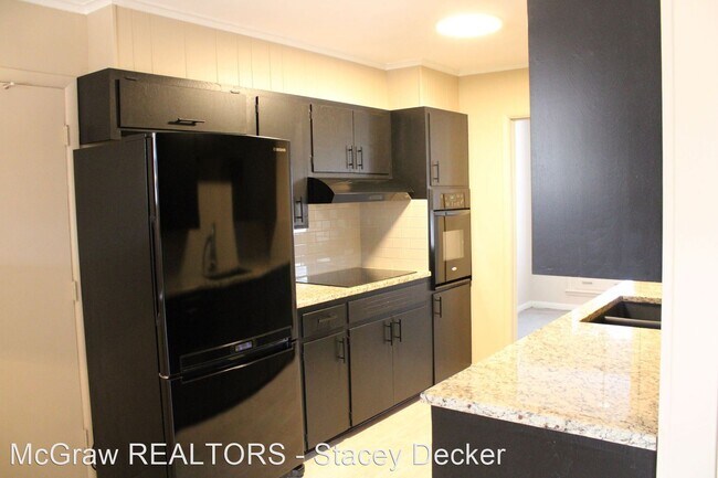 Building Photo - 3 br, 2 bath House - 3704 E. 56th St.