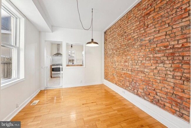 Building Photo - 3008 W Harper St