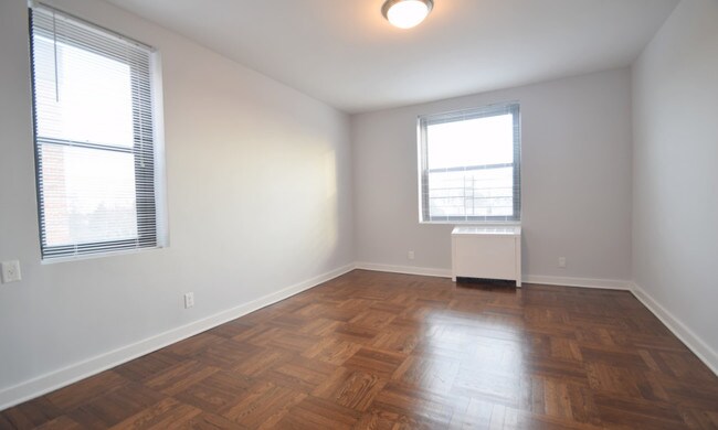 Foto del edificio - 217 Drake Ave