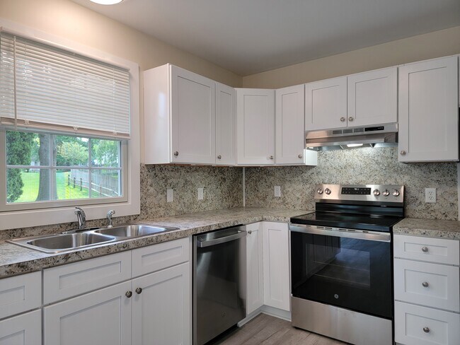 Foto del edificio - 32 Cranfield Ct