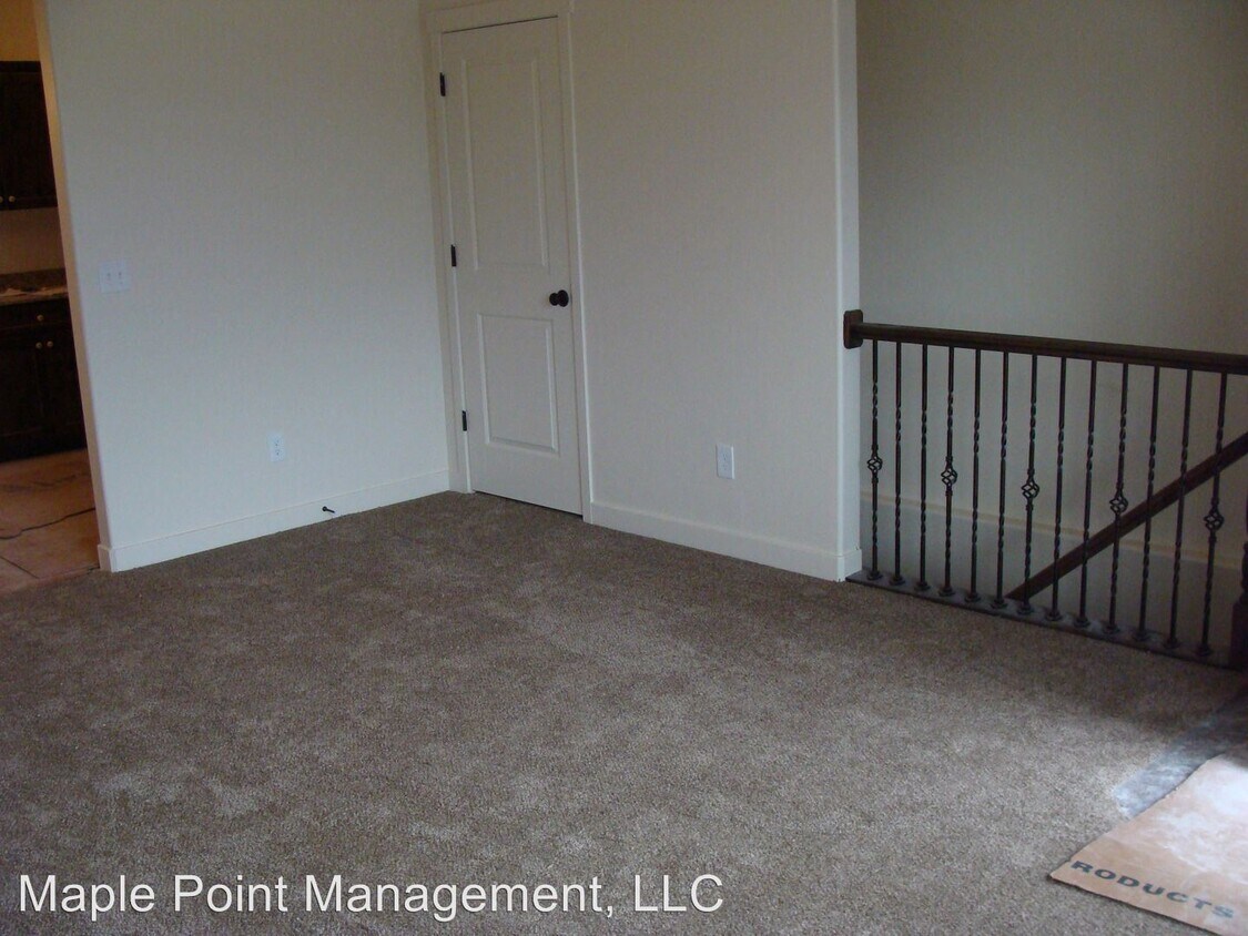 Building Photo - 1826 N Cosmos Dr