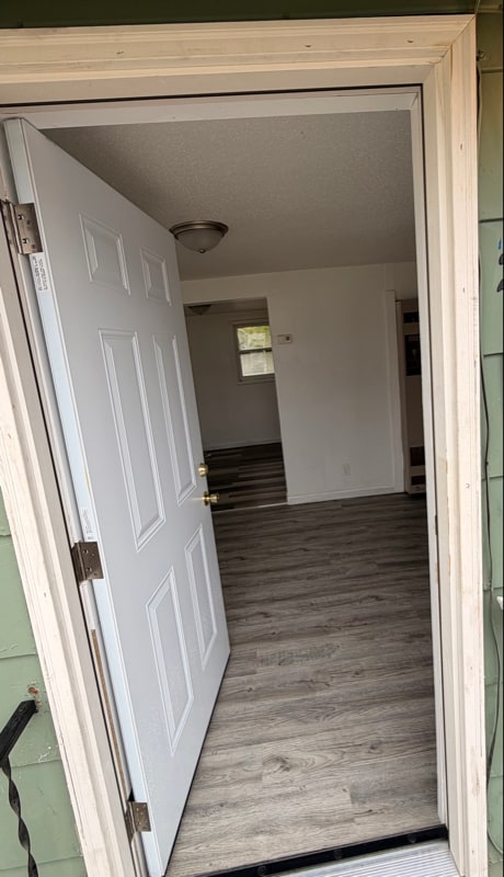 Building Photo - 2204 6th St