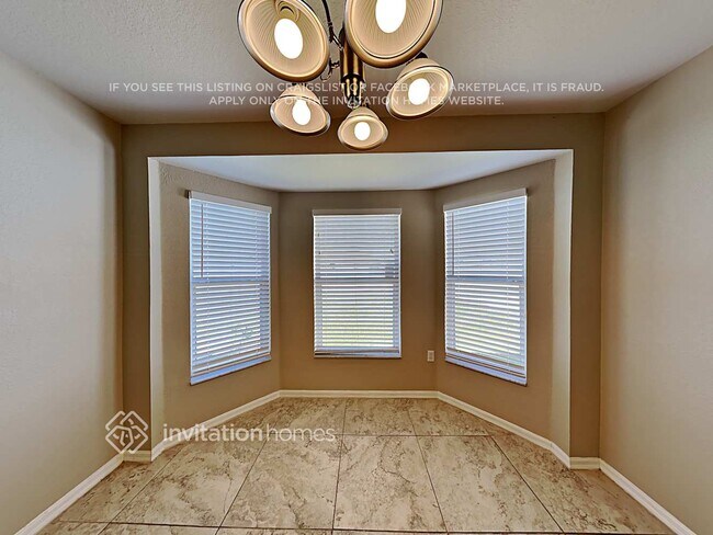 Building Photo - 3376 Sanoma Dr