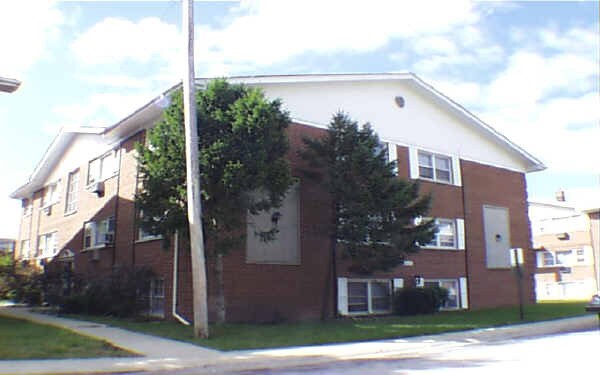Foto principal - 10121 Hartford Ct