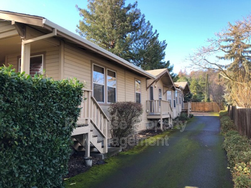 Foto principal - 475 Scenic Dr