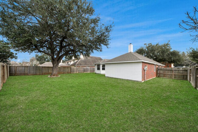 Foto del edificio - 9711 Andrews Ln